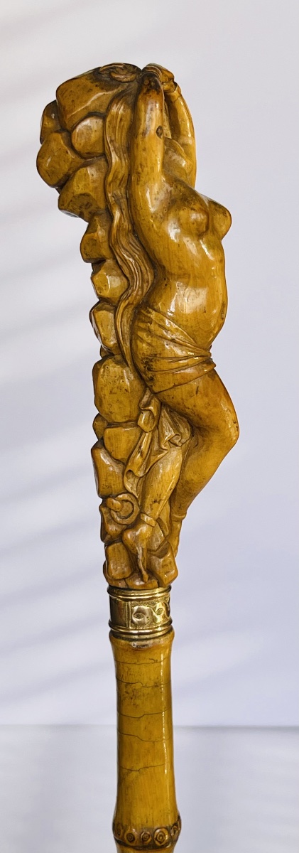 Andromeda Walking Stick Made Of Carved Boxwood -photo-2